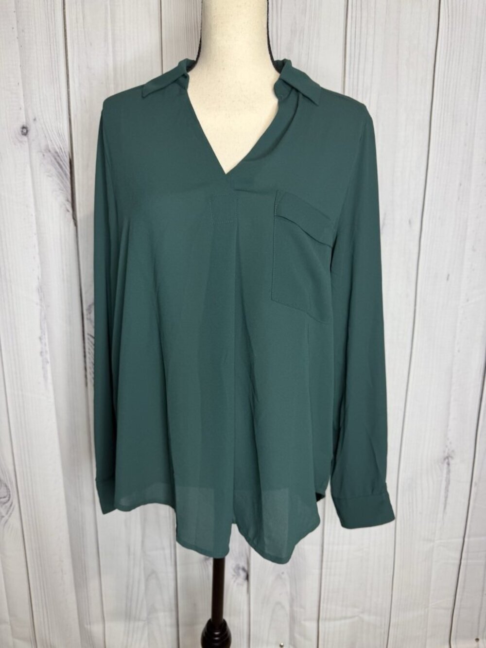 Lush Blouse Top Dark Green Sz L Long Sleeve Collared Lightweight V-Neck